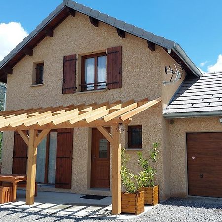 Le Pre Fleuri A Guillestre - Appartements Neufs Classes Meubles De Tourisme 3 Etoiles - Parking Privatif Exterior foto