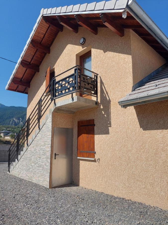 Le Pre Fleuri A Guillestre - Appartements Neufs Classes Meubles De Tourisme 3 Etoiles - Parking Privatif Exterior foto